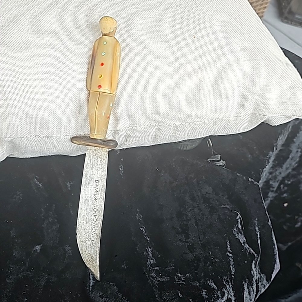 Vintage ÇHICHICASTENANGO Bone Handle Knife 5 1/2 inches perfect for collection